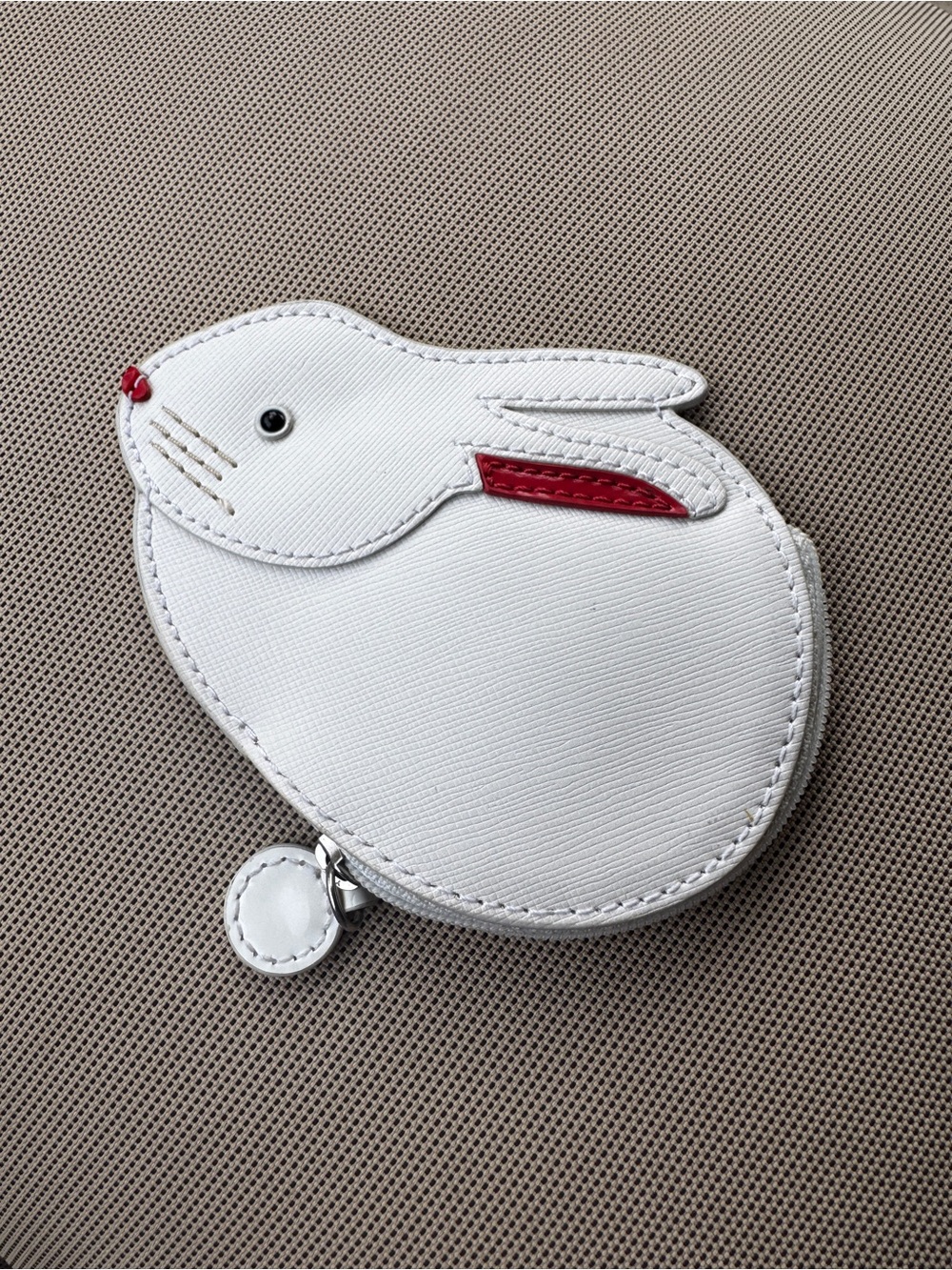 Coach Bunny Rabbit White Leather Coin Purse Wallet Pouch Rare Novelty - Picture 3 of 11